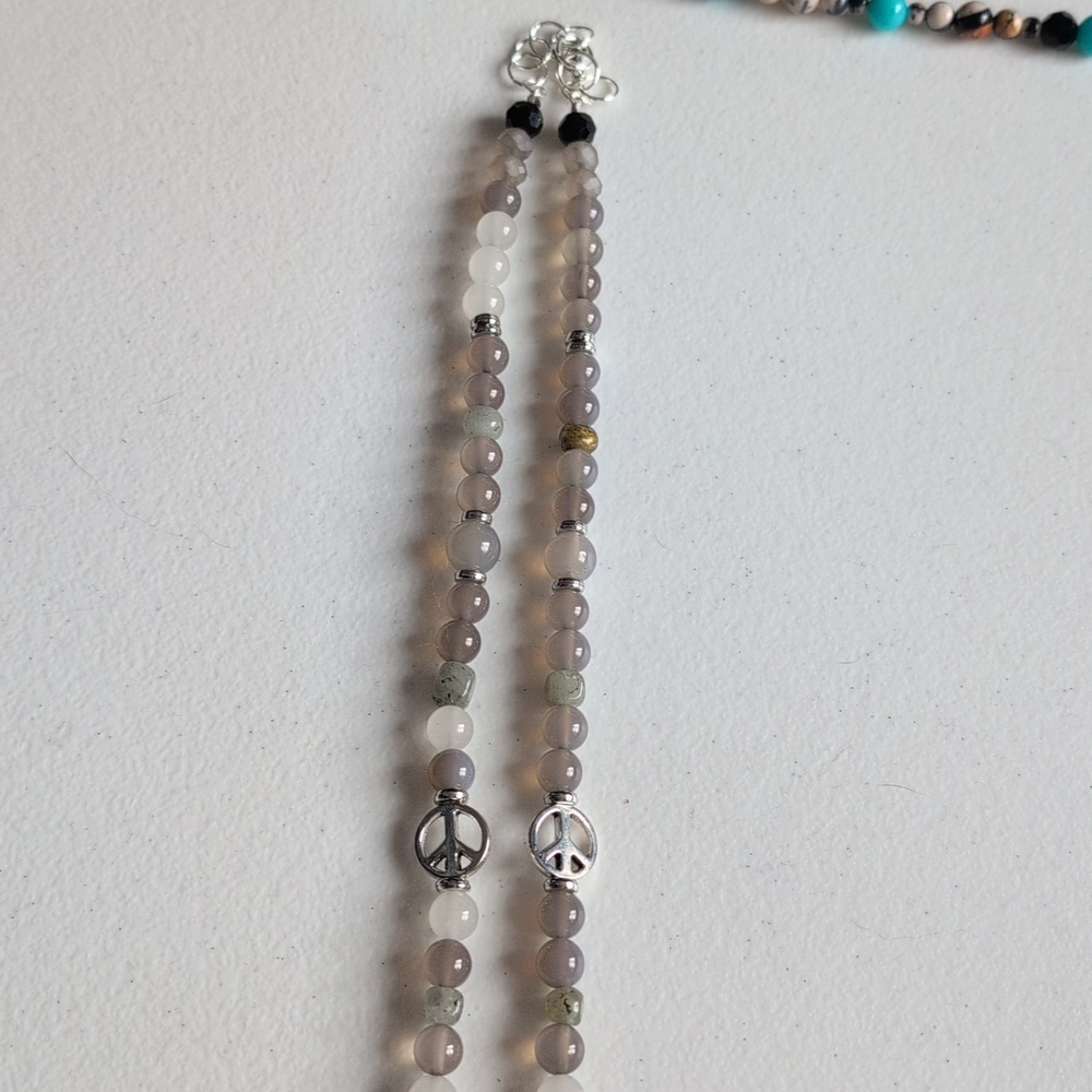 Peace Sign Beaded Necklace - Agate And Labdorite - Picture 4 of 4